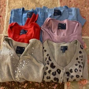 American eagle outfitters XS sweater bundle